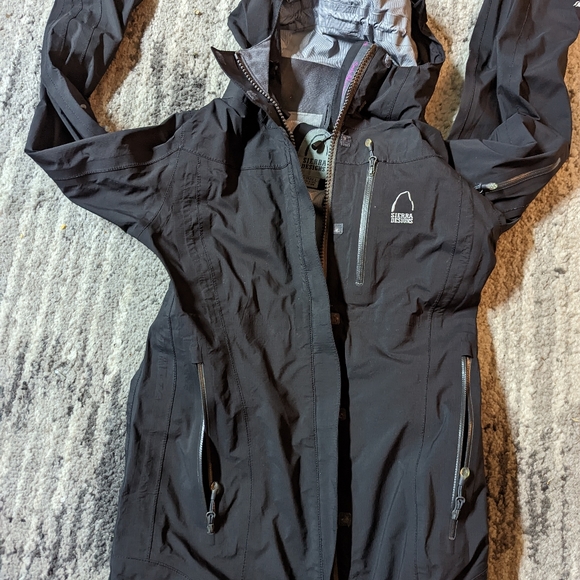 Sierra Designs waterproof/breathable shell, in great condition, size small - Picture 1 of 12